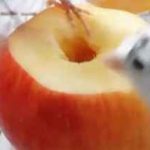 سیب خوردن قناری